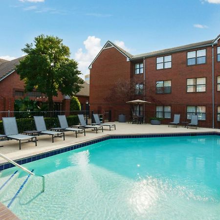 Residence Inn Dallas Addison/Quorum Drive Exterior photo